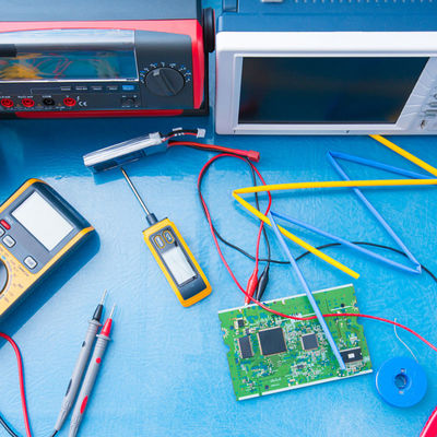 خدمات تشخیص و صدور گواهینامه تشخیص چراغ جلو آینه ای با تاییدیه Ce Mark Testing Labs